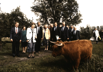 006756_beatrix_opening_blauwe_poort_1990.png